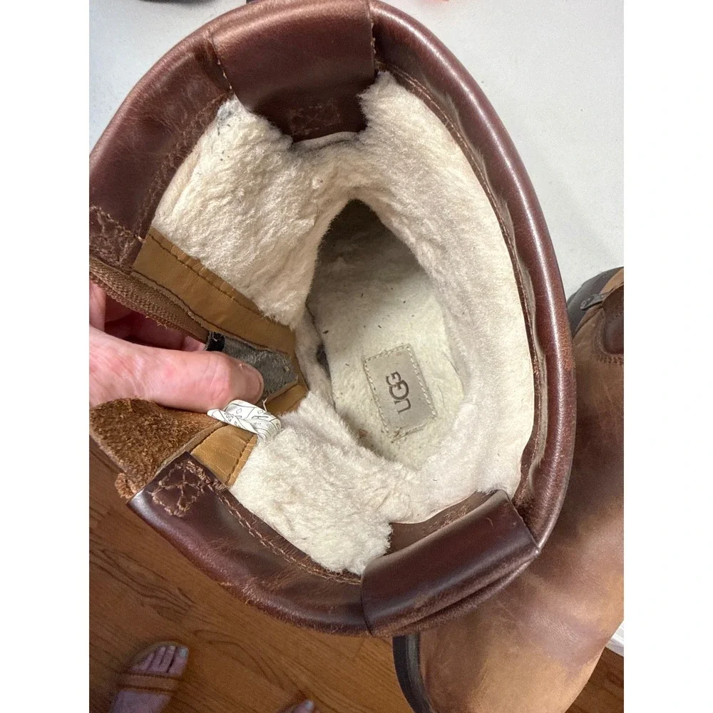UGG Mens Brown Leather Vibram Sole Shearling Lined Side Zip Winter Boots Sz 10